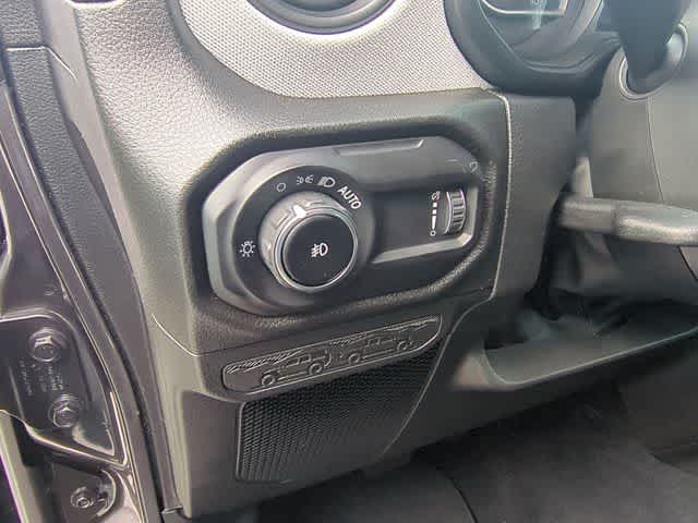 Thumbnail: 2026 Jeep Wrangler - 18