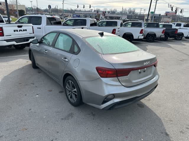 Thumbnail: 2023 Kia Forte - 16