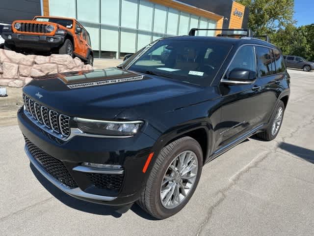 Thumbnail: 2022 Jeep Grand Cherokee - 16