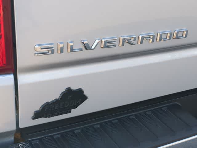 Thumbnail: 2022 Chevrolet Silverado 1500 - 13