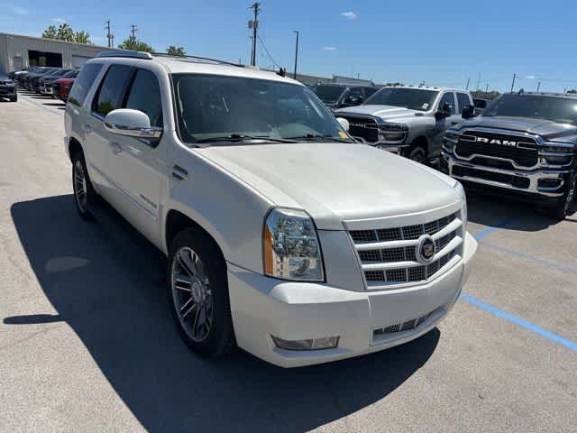 Thumbnail: 2013 Cadillac Escalade - 26