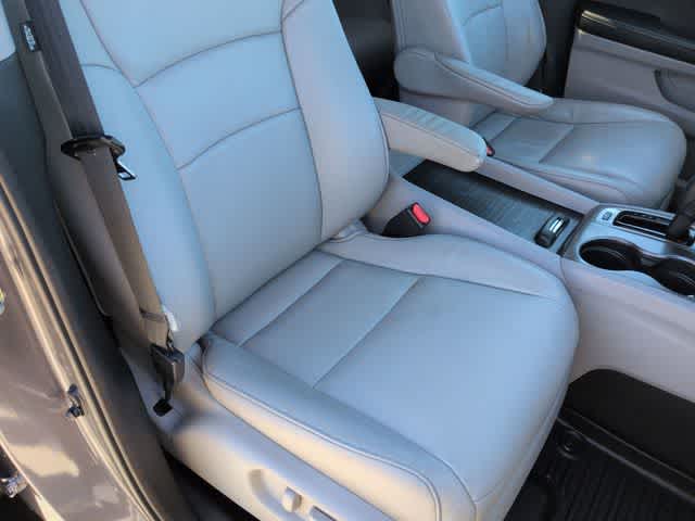 Thumbnail: 2018 Honda Pilot - 23