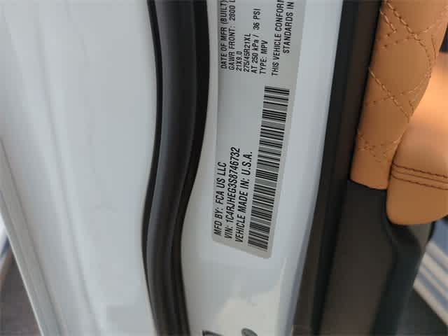 Thumbnail: 2025 Jeep Grand Cherokee - 38