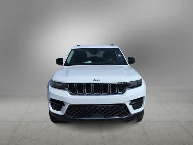 Thumbnail: 2023 Jeep Grand Cherokee - 3