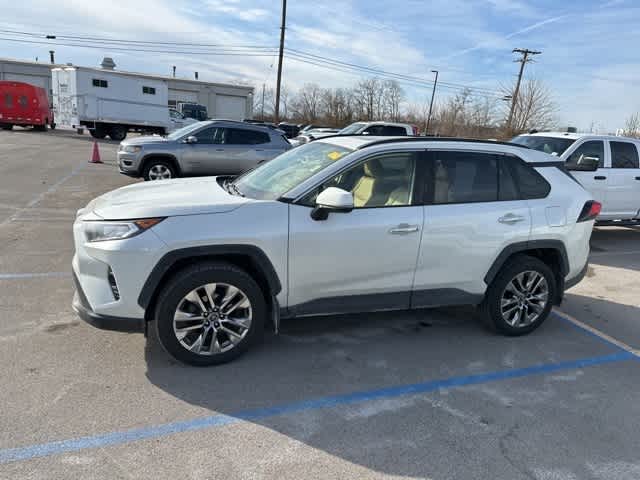 Thumbnail: 2019 Toyota RAV4 - 25