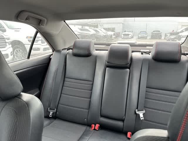 Thumbnail: 2016 Toyota Camry - 5