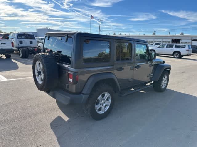Thumbnail: 2021 Jeep Wrangler - 18