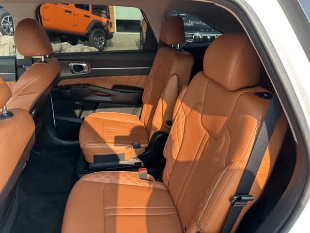 Thumbnail: 2022 Kia Sorento - 14