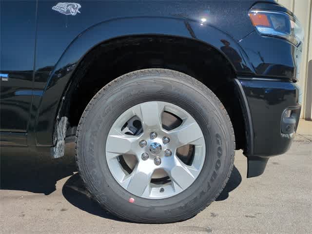 Thumbnail: 2026 RAM 1500 - 15