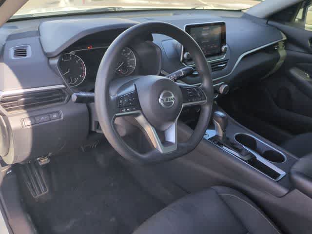 Thumbnail: 2022 Nissan Altima - 10