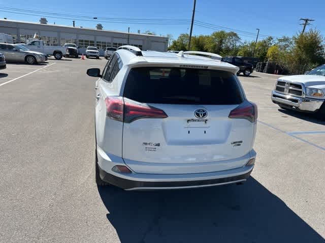 Thumbnail: 2018 Toyota RAV4 - 20