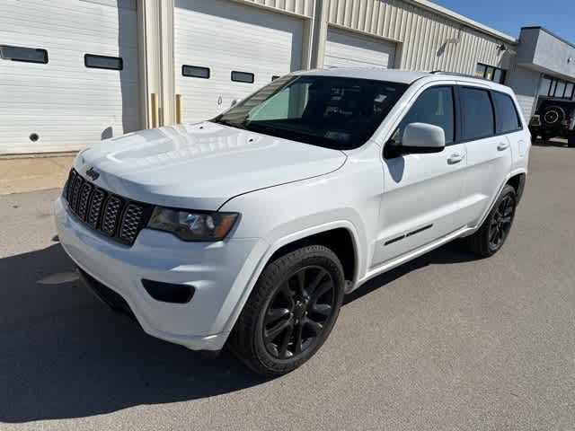Thumbnail: 2018 Jeep Grand Cherokee - 2