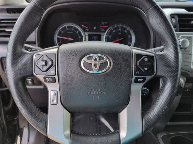 Thumbnail: 2015 Toyota 4Runner - 22