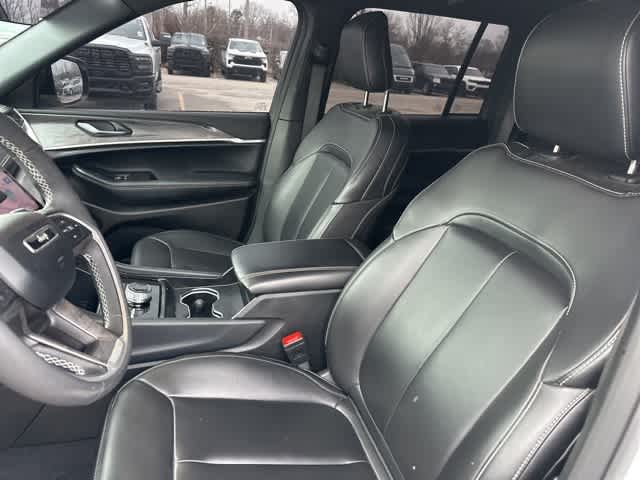 Thumbnail: 2025 Jeep Grand Cherokee - 3