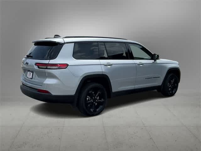 Thumbnail: 2023 Jeep Grand Cherokee L - 8
