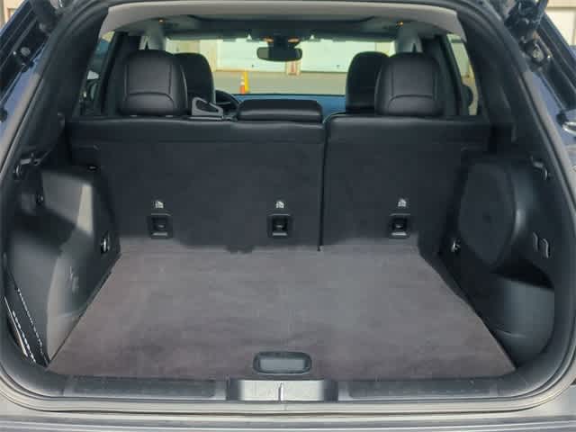 Thumbnail: 2021 Jeep Cherokee - 35