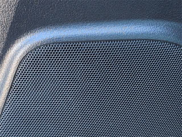 Thumbnail: 2017 Toyota 4Runner - 32