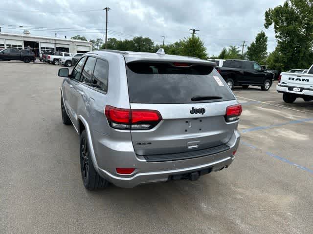 Thumbnail: 2019 Jeep Grand Cherokee - 17