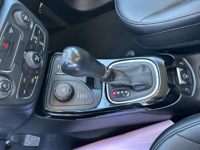 Thumbnail: 2021 Jeep Compass - 12