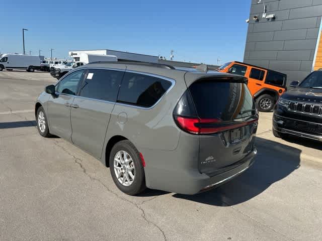 Thumbnail: 2022 Chrysler Pacifica - 16