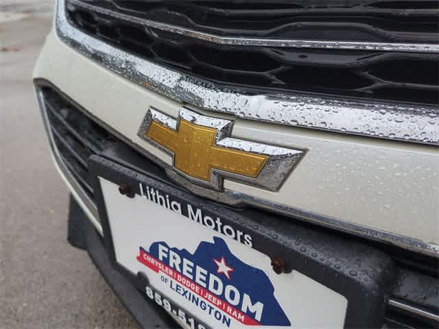 Thumbnail: 2017 Chevrolet Malibu - 12