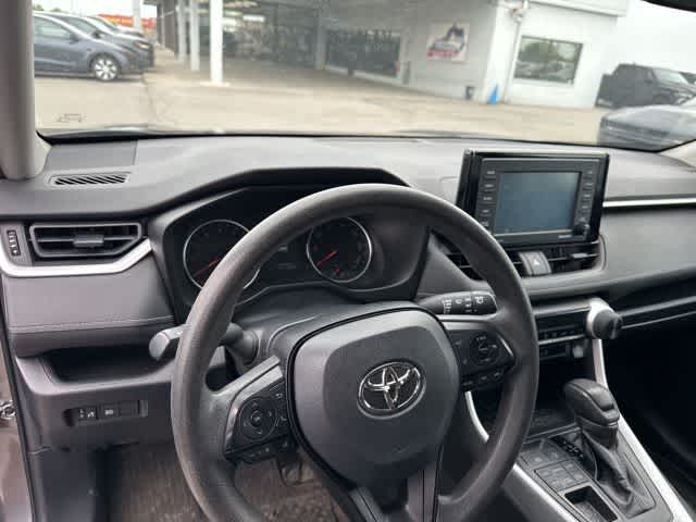 Thumbnail: 2020 Toyota RAV4 - 6