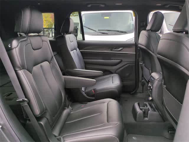 Thumbnail: 2025 Jeep Grand Cherokee L - 22