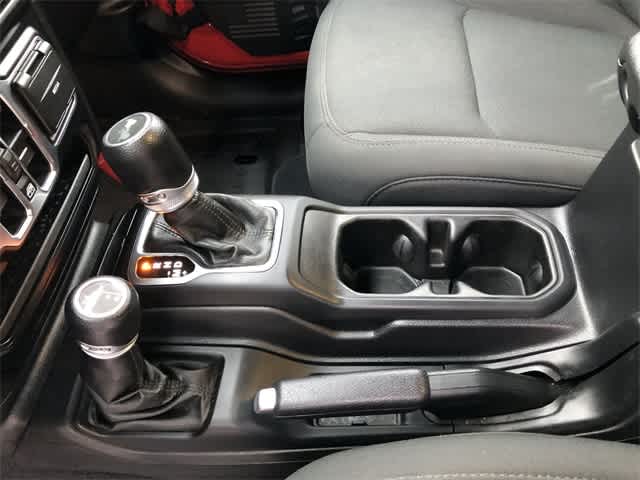 Thumbnail: 2020 Jeep Wrangler - 15