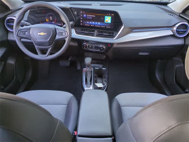 Thumbnail: 2025 Chevrolet Trax - 16