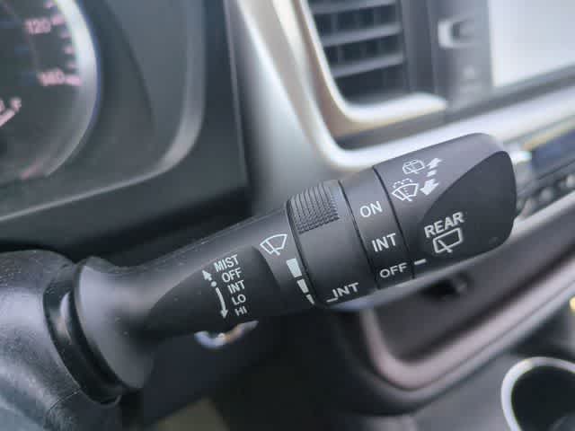 Thumbnail: 2016 Toyota Highlander - 27