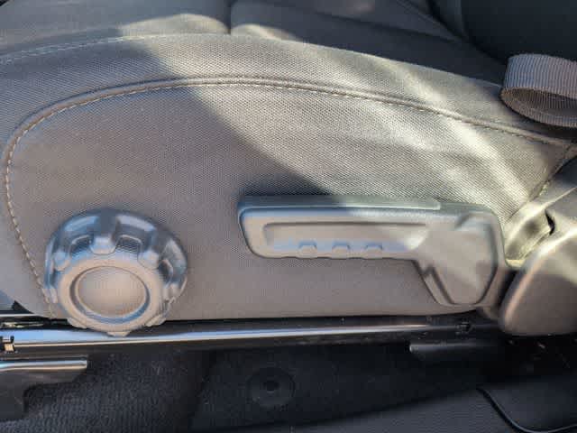 Thumbnail: 2021 Jeep Gladiator - 17