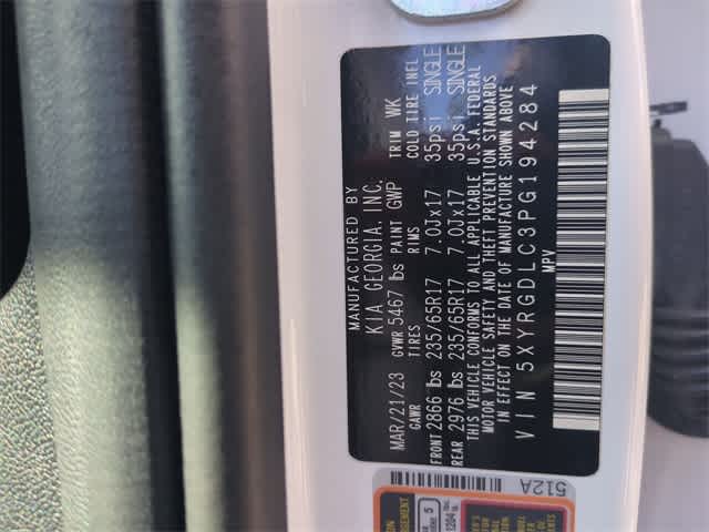 Thumbnail: 2023 Kia Sorento - 34