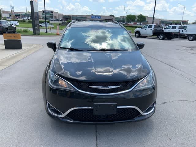 Thumbnail: 2019 Chrysler Pacifica - 30