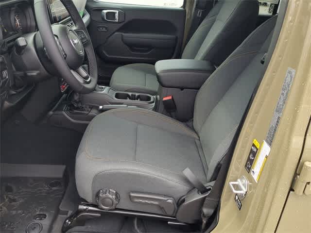 Thumbnail: 2026 Jeep Gladiator - 15