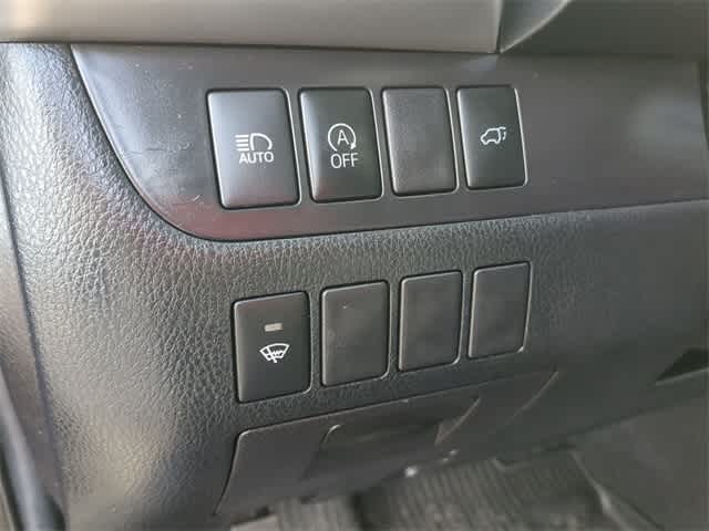 Thumbnail: 2019 Toyota Highlander - 18