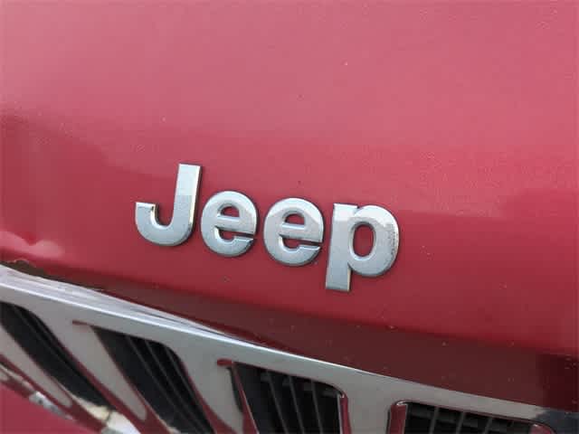 Thumbnail: 2010 Jeep Liberty - 11