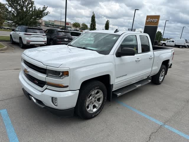 Thumbnail: 2018 Chevrolet Silverado 1500 - 13
