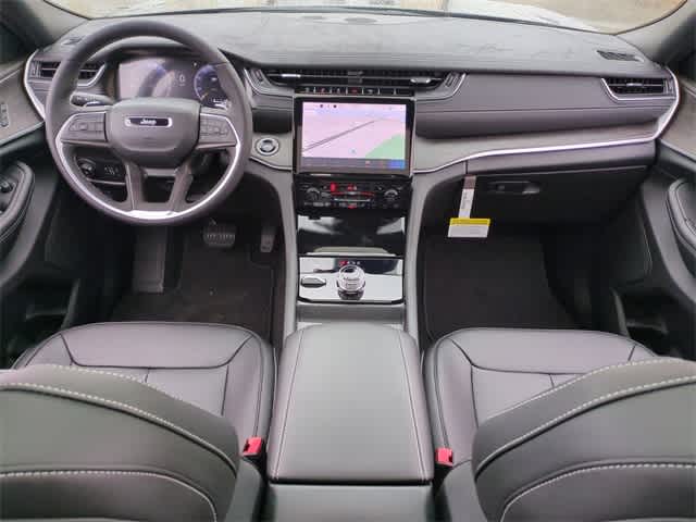 Thumbnail: 2025 Jeep Grand Cherokee - 16