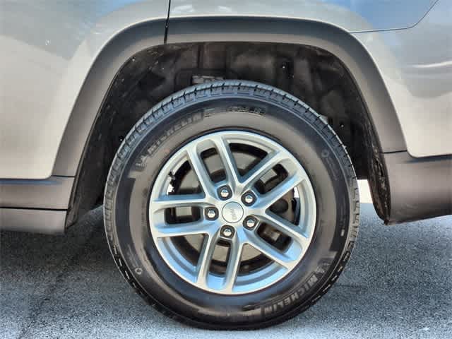 Thumbnail: 2023 Jeep Grand Cherokee L - 14