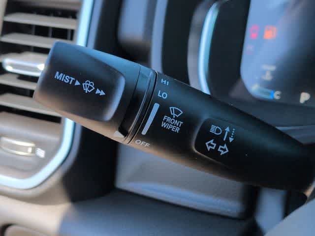 Thumbnail: 2026 RAM 1500 - 25