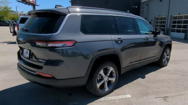 Thumbnail: 2026 Jeep Grand Cherokee L - 8