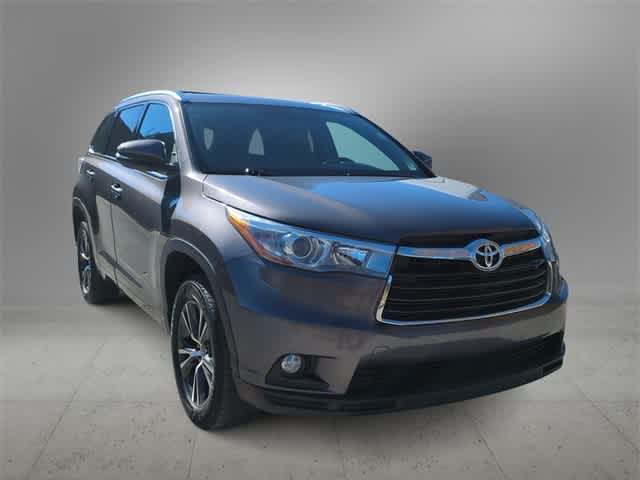 Thumbnail: 2016 Toyota Highlander - 2