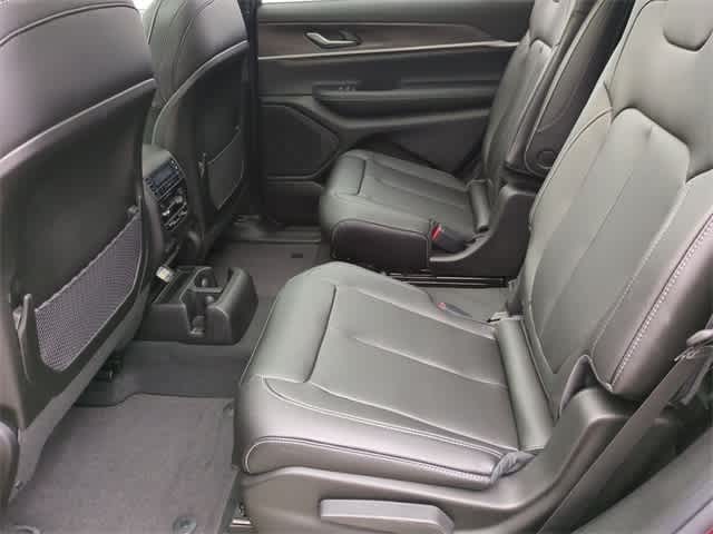 Thumbnail: 2025 Jeep Grand Cherokee L - 21