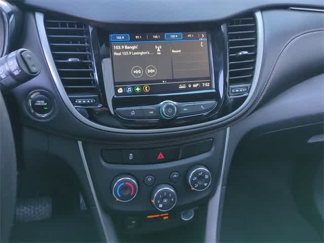 Thumbnail: 2018 Chevrolet Trax - 28