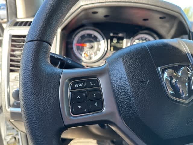 Thumbnail: 2022 RAM 1500 Classic - 9