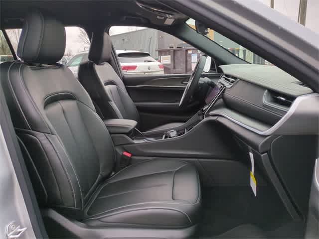 Thumbnail: 2025 Jeep Grand Cherokee L - 22