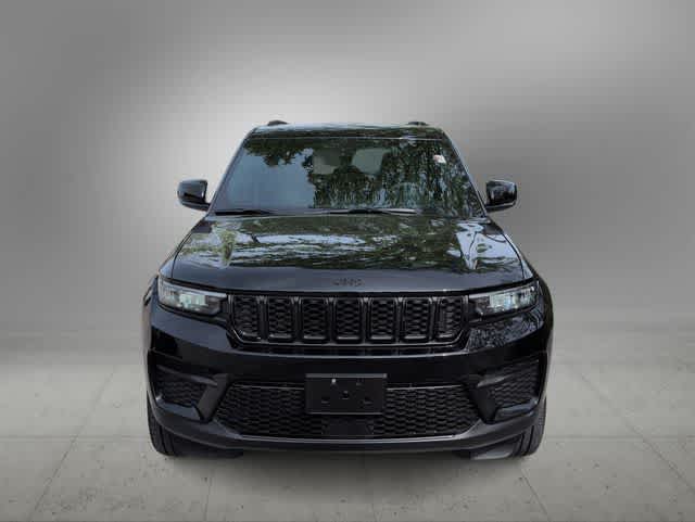 Thumbnail: 2023 Jeep Grand Cherokee - 3