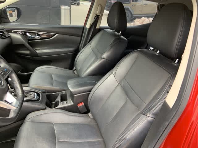 Thumbnail: 2019 Nissan Rogue Sport - 4
