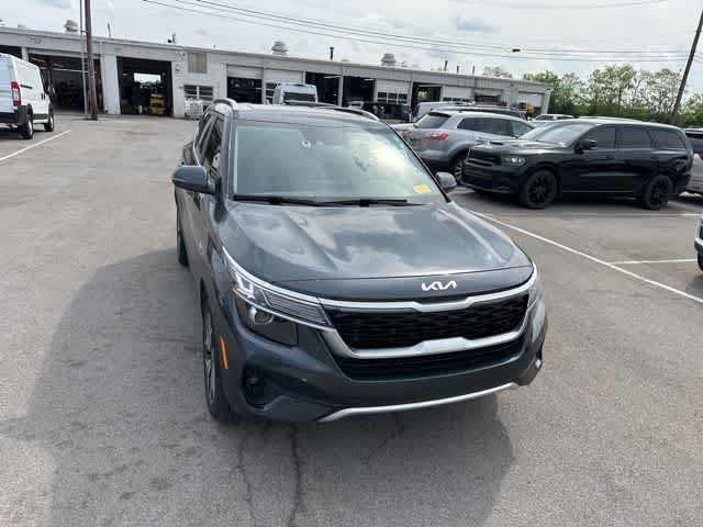 Thumbnail: 2022 Kia Seltos - 21