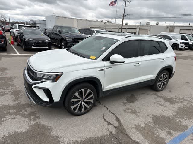 Thumbnail: 2022 Volkswagen Taos - 13